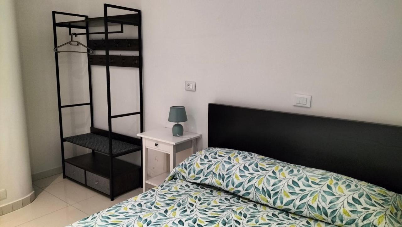Bed and Breakfast The House Fiera Di Roma Aeroporto Fiumicino Ponte Galeria Zewnętrze zdjęcie